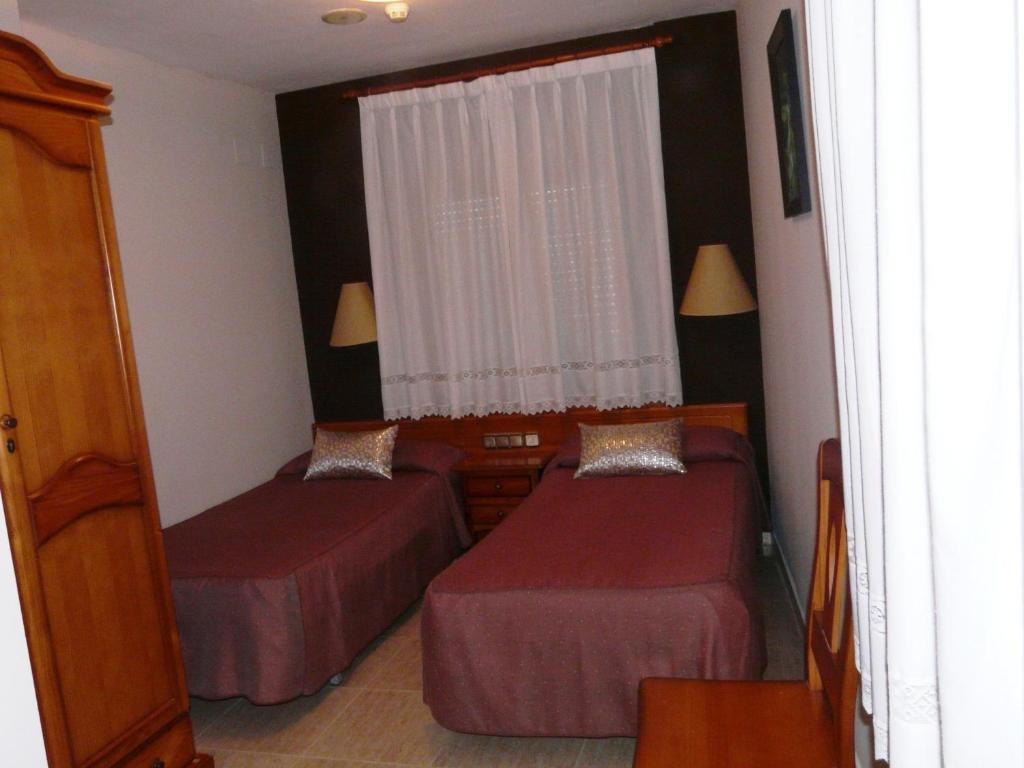 Hostal Rural Casa Castro Alberuela de la Liena Phòng bức ảnh